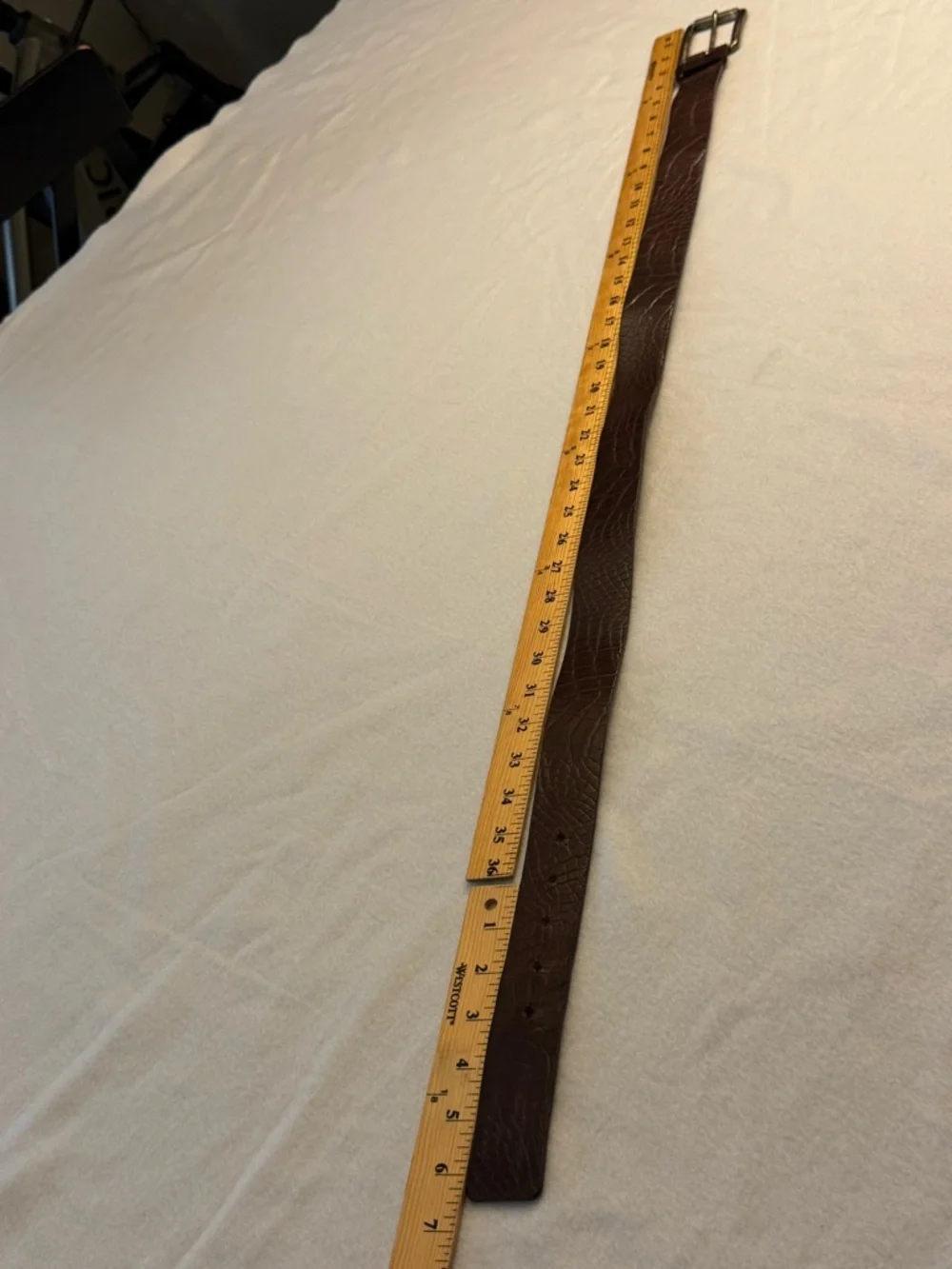 Vintage Classic Brown Croc-Embossed Leather Belt - Woman’s Large